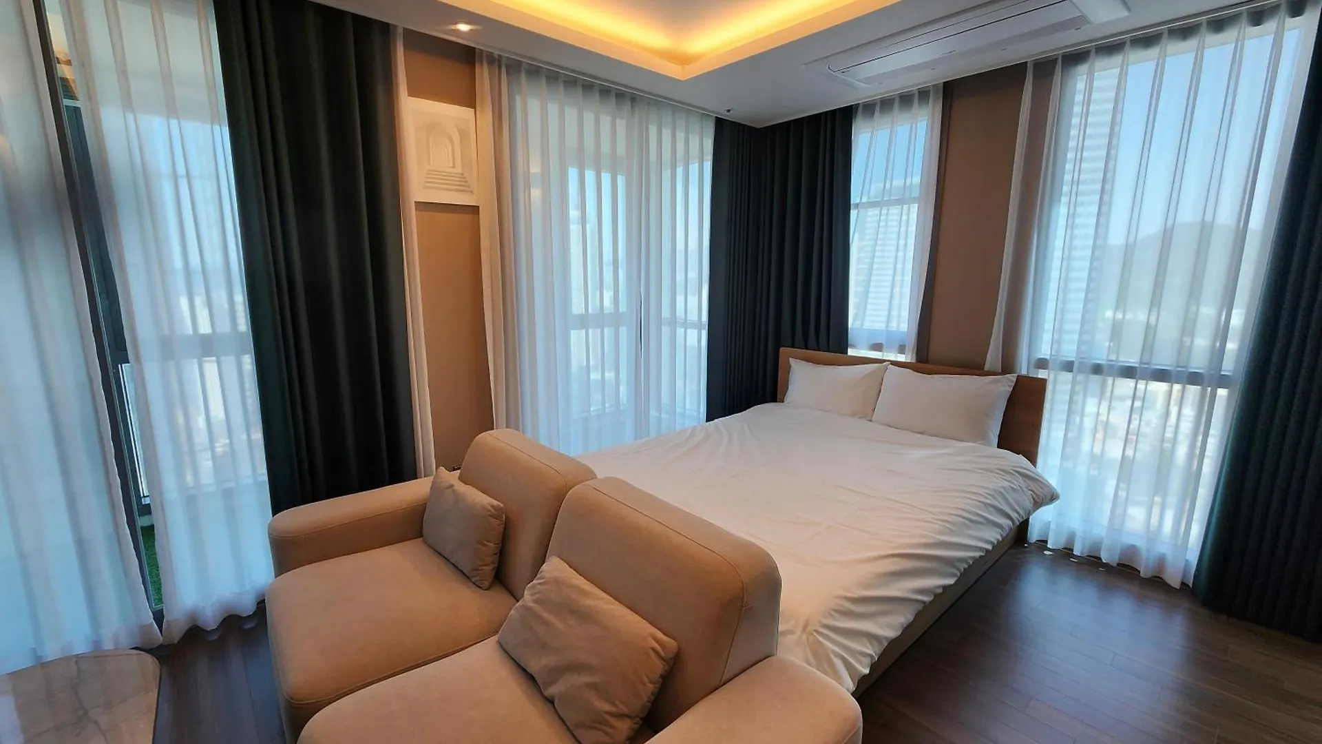 Apart Otel Bonatogether In Haeundae Resicidence Busan